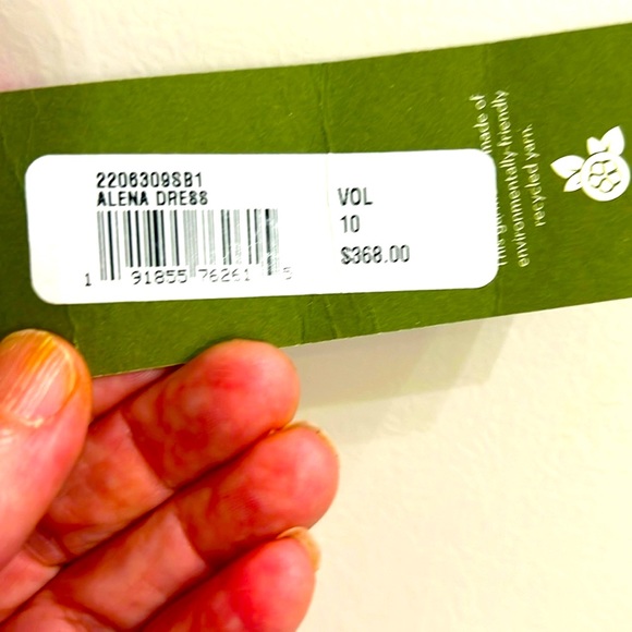 NWT Trina Turk size 10 holiday or party dress. - Picture 6 of 8